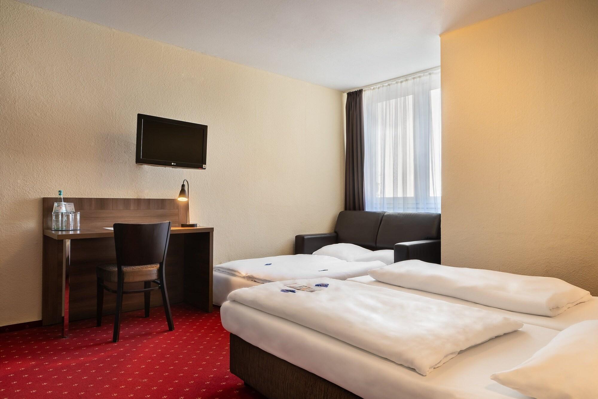 Hotel Leonet Cologne Exterior photo