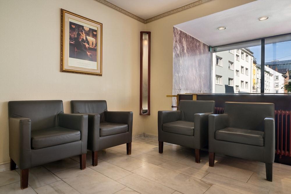 Hotel Leonet Cologne Exterior photo