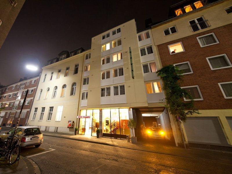 Hotel Leonet Cologne Exterior photo